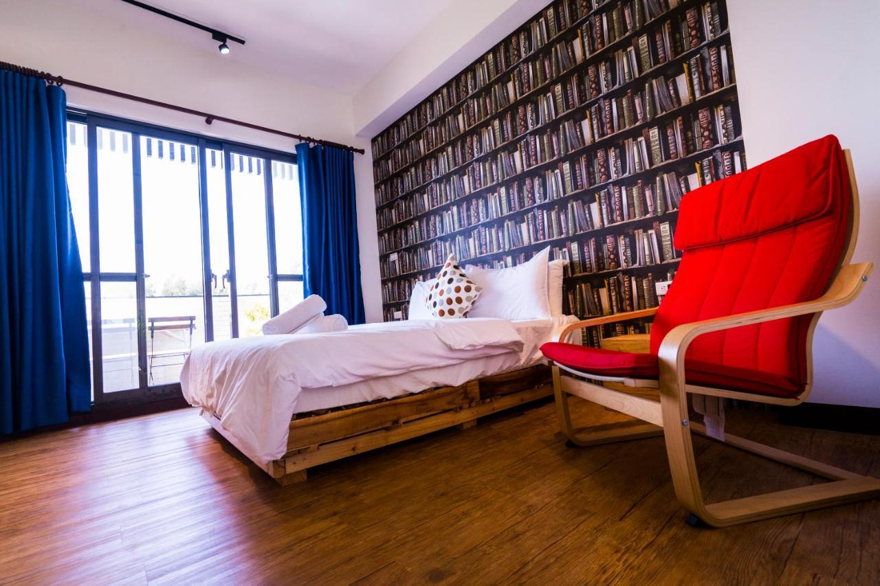 黑琵軼棧湖濱旅宿 K&B Happy Hostel Tainan Bagian luar foto