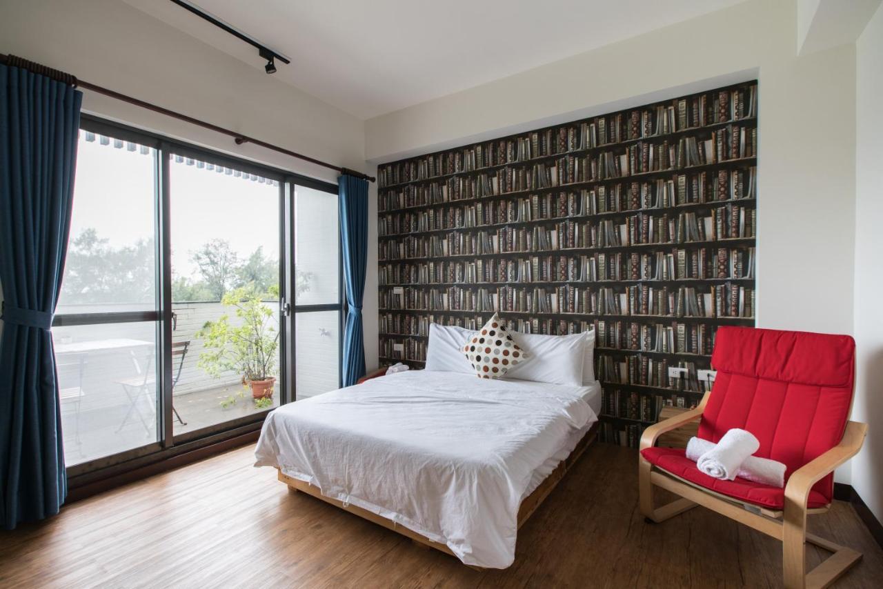 黑琵軼棧湖濱旅宿 K&B Happy Hostel Tainan Bagian luar foto