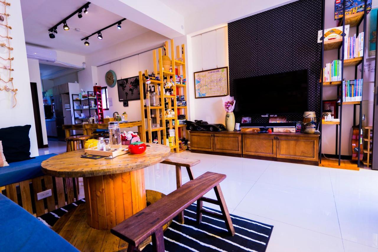 黑琵軼棧湖濱旅宿 K&B Happy Hostel Tainan Bagian luar foto