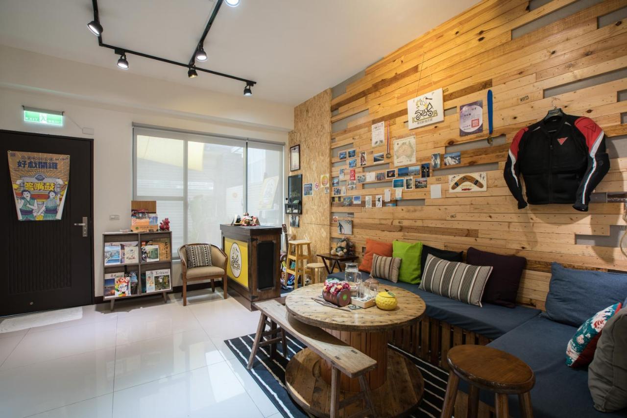 黑琵軼棧湖濱旅宿 K&B Happy Hostel Tainan Bagian luar foto