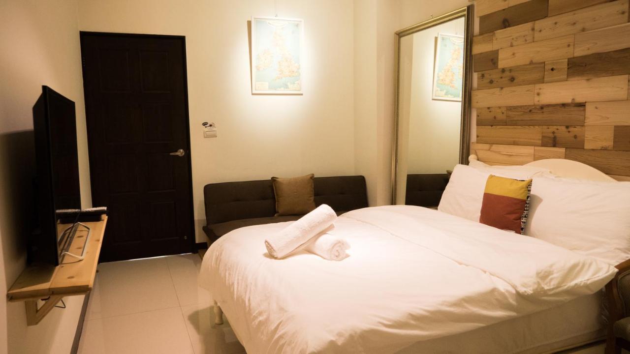 黑琵軼棧湖濱旅宿 K&B Happy Hostel Tainan Bagian luar foto