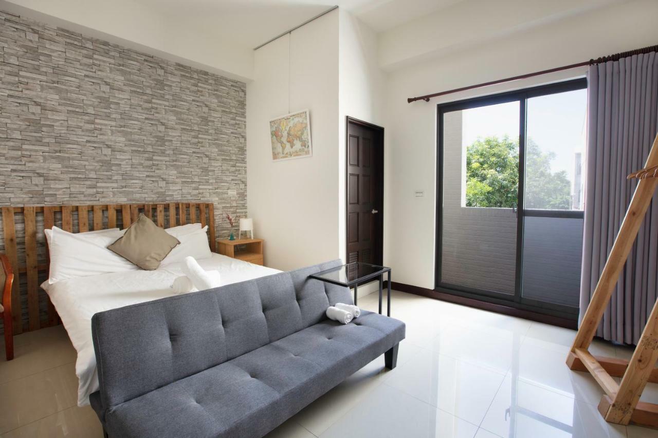 黑琵軼棧湖濱旅宿 K&B Happy Hostel Tainan Bagian luar foto