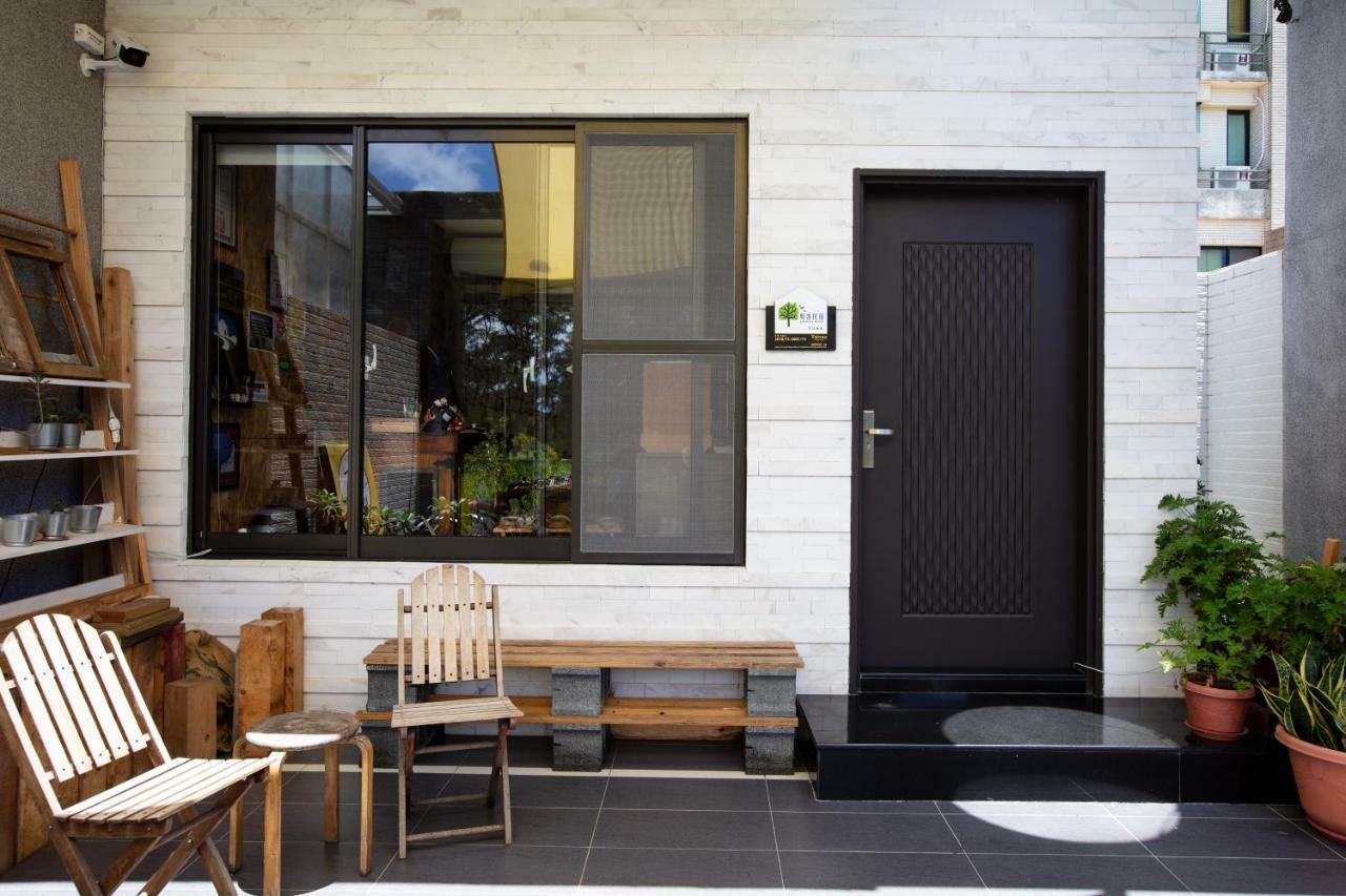 黑琵軼棧湖濱旅宿 K&B Happy Hostel Tainan Bagian luar foto